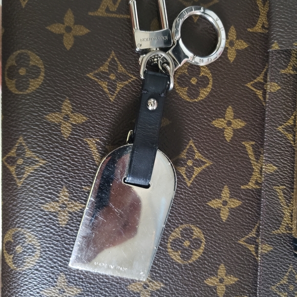 Louis Vuitton Metal Luggage Tag Key Chain - Picture 10 of 12